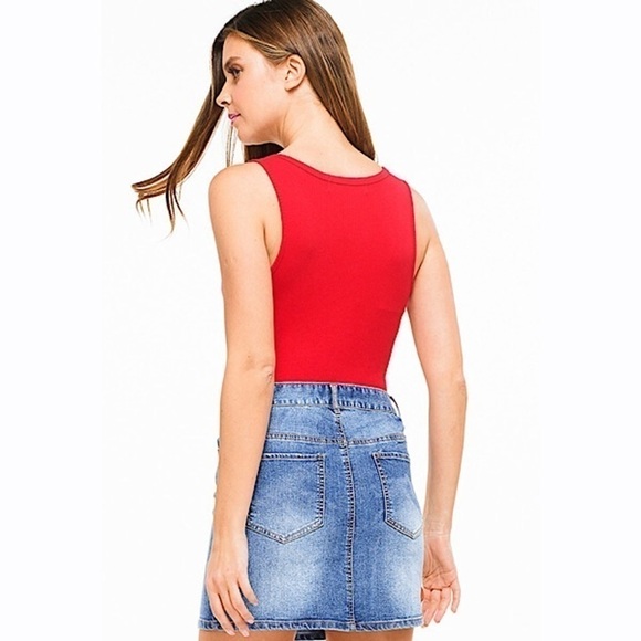 Streetwear Society Tops - Streetwear Society Red Sleeveless Top Large